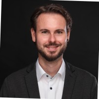Jens R.