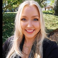Gloria Reynolds
