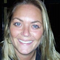 Karin Broek
