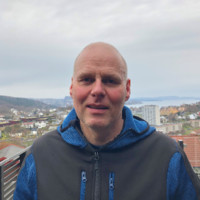 Bjørn H Gundersen