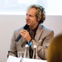 Prof. Dr. Alexander Schubert