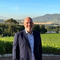 Dr. Stefan Mutz