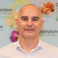 Denis L.