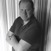 Chris Andrews