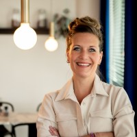 Angela Verkooijen