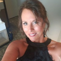 Lara Parker