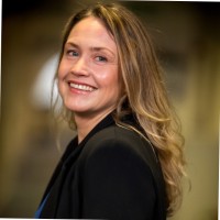 Cate Fairbanks 📝🎧🎥