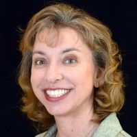 Lynn Faulkner, Cae, Cis