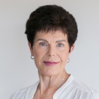 Lynda Smith