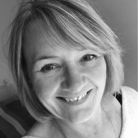 Louise Ayres