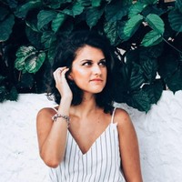 Luiza Santaella Vivaz Oliveira