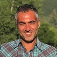 Nima Nili