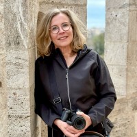 Lorna Pauli