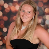 Hollie Bomba
