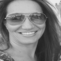 Marcela Esteves