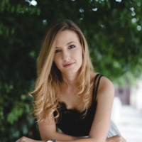 Andreea Nica