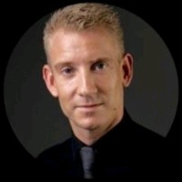 Roger Stoop
