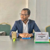 Alain B. Etsoutezo, Emba, Mos