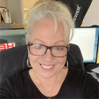 Joanne Hartzell