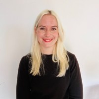 Dr Anna Smout