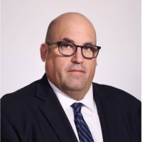 Erik Feldman, Mst