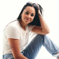 Christine De La Rosa