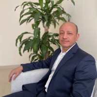 Ahmed Elhelw, Pe