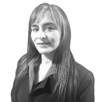 Elizabeth Aguilar (English,French, Spanish)