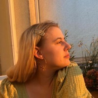Miriam Woelke