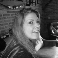 Ingrid Van De Voort