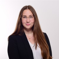 Anika Selzer
