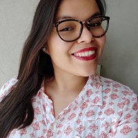 Janine Santos