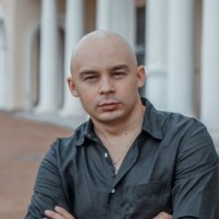 Николай Романенко