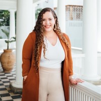 Ivzalia Vega, Ms