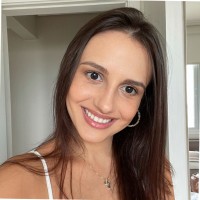 Amanda Laís Oliveira Eberle