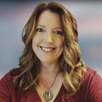 🖊️ Heather McKay