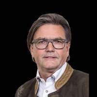 ROBERT BINDER