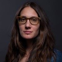 Amelia Holowaty Krales
