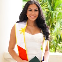 Julianna Vallesteros