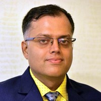 Dr Rakesh Agarwal