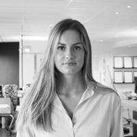 Nikki Van Riet