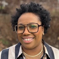 Oriana Davis, Mba