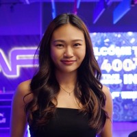 Valerie Tan