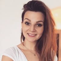 Mandy Van Ginkel