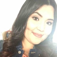 Esmeralda Flores