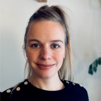 Liselotte Hol