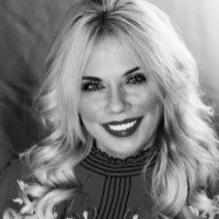 Kelly O.