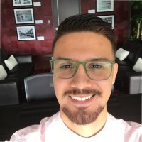Maverick Calderón