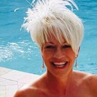 Joanna Lyons