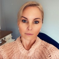 Tracey Holme